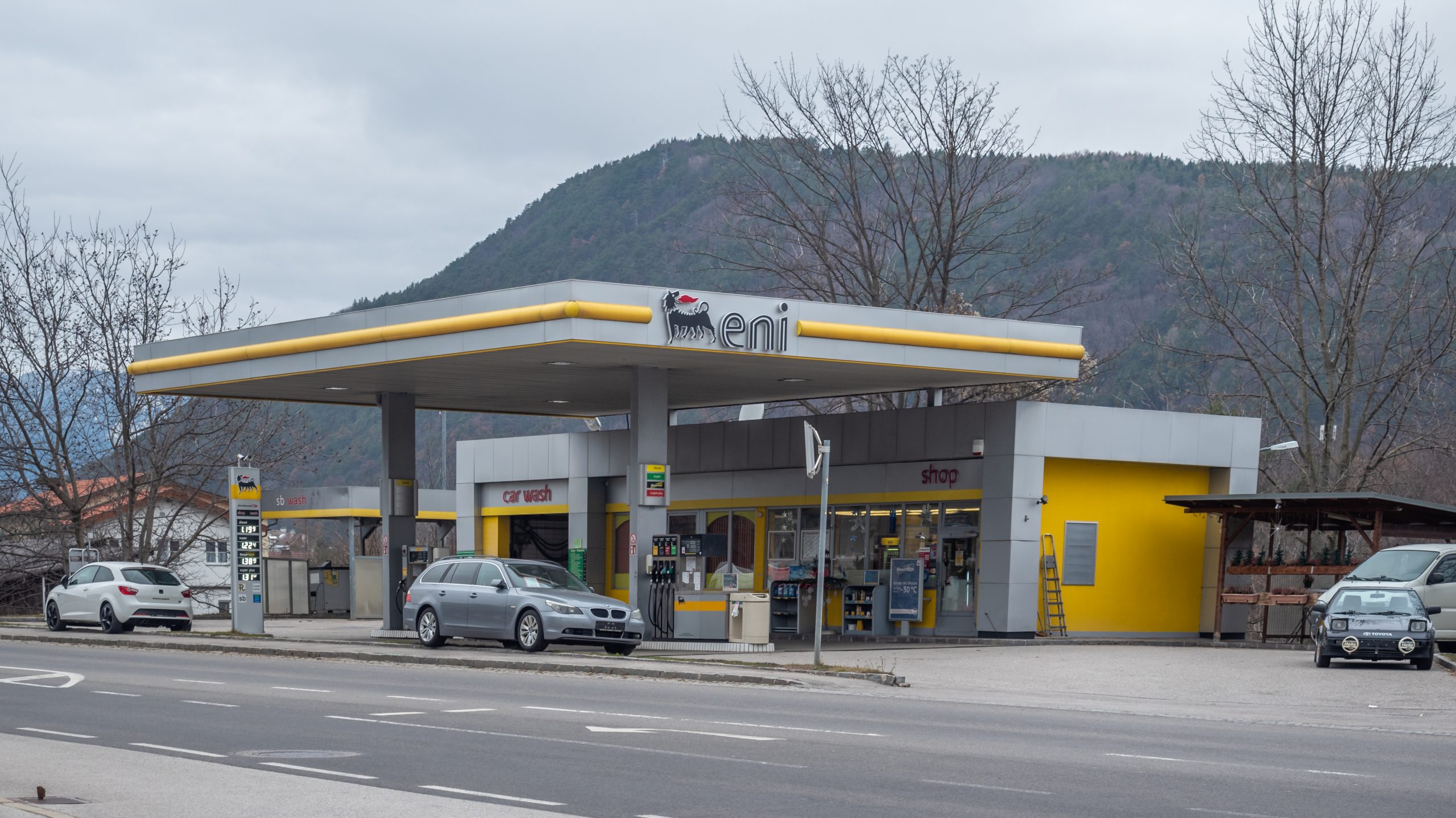 Tankstelle-Gloggnitz